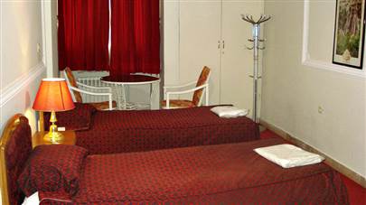 اتاق دو تخته تویین هتل آپارتمان جام جم شیراز